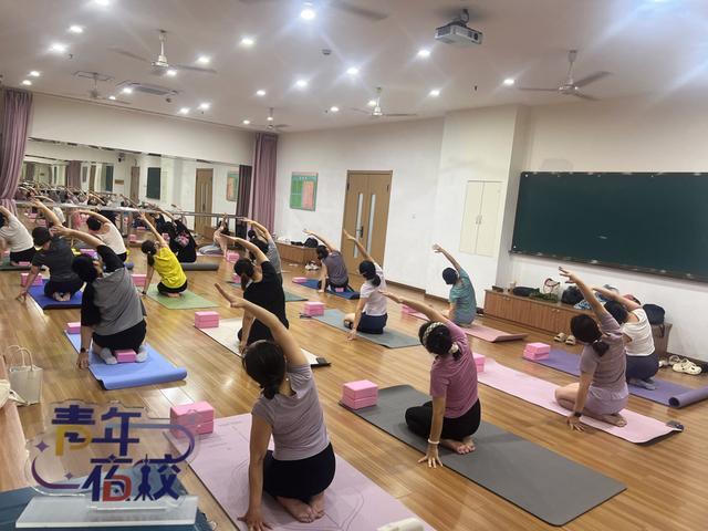 “脆皮养生”、短视频三步走……浦东青年夜